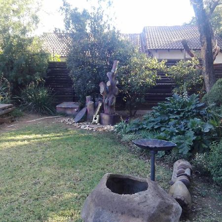 Fourways Guest Lodge Johannesburg Exterior photo