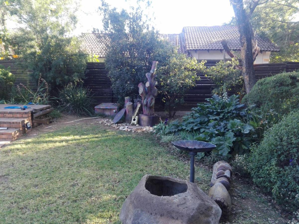 Fourways Guest Lodge Johannesburg Exterior photo